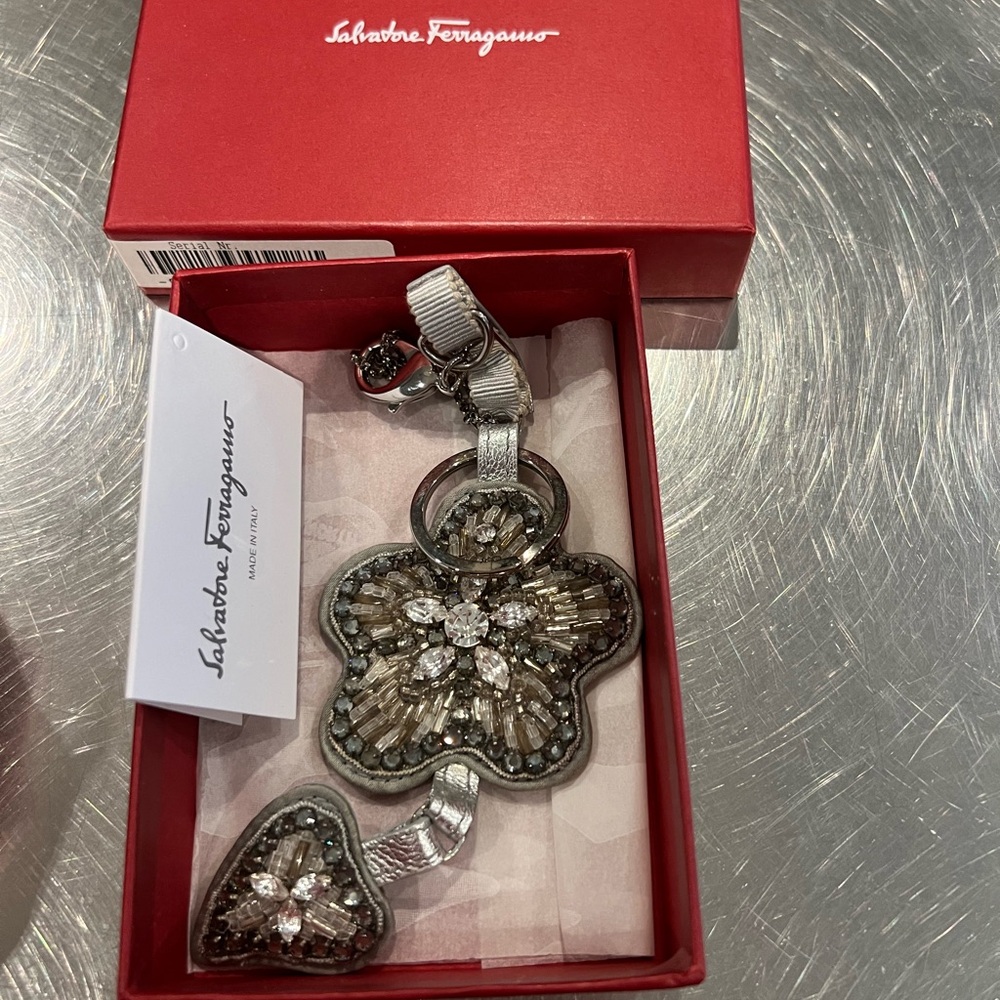 Salvatore Ferragamo charm-Vintage NWT bag/phone/key rhinestone/silver leather